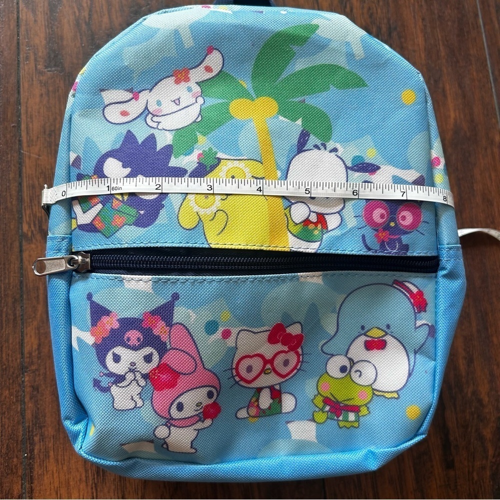 Hello Kitty Backpack - Picture 3 of 12